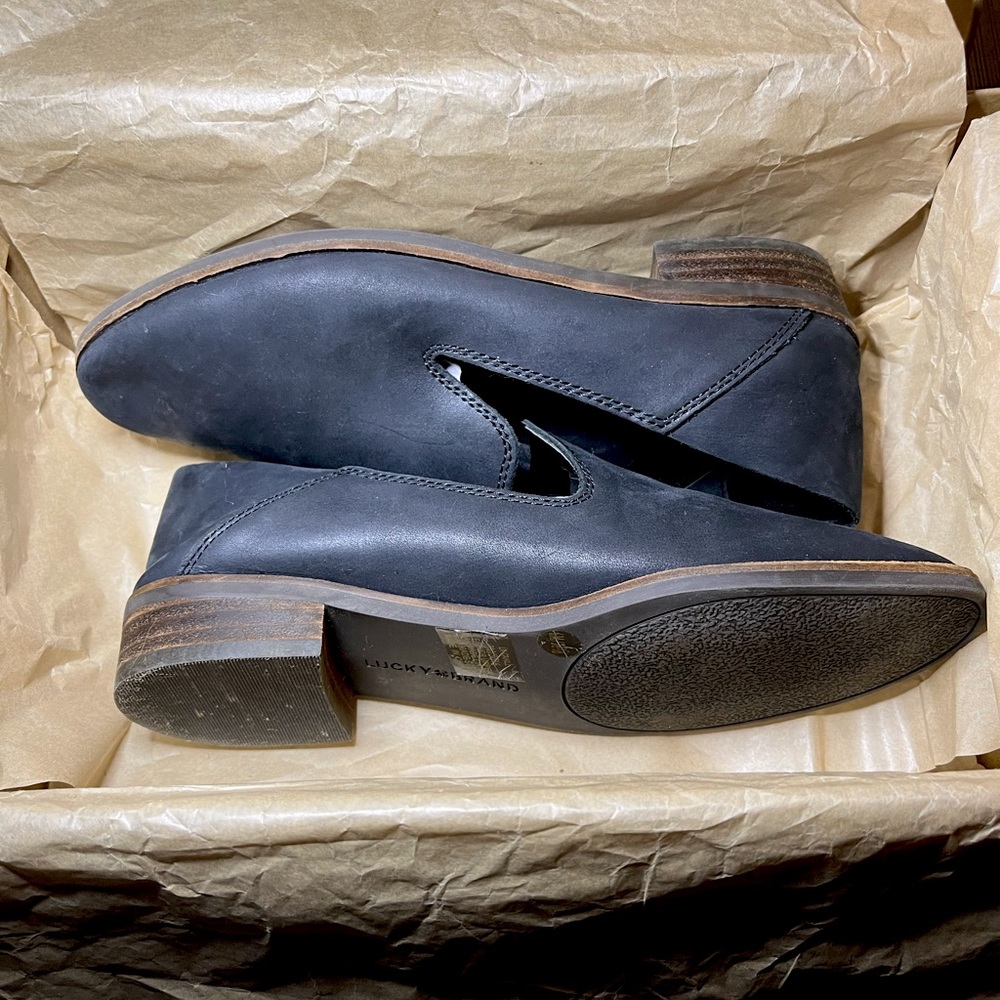 Lucky Brand Cahill Matte Black Leather Flat